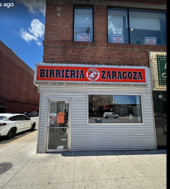 Birrieria Zaragoza Uptown exterior at 4800 N Broadway